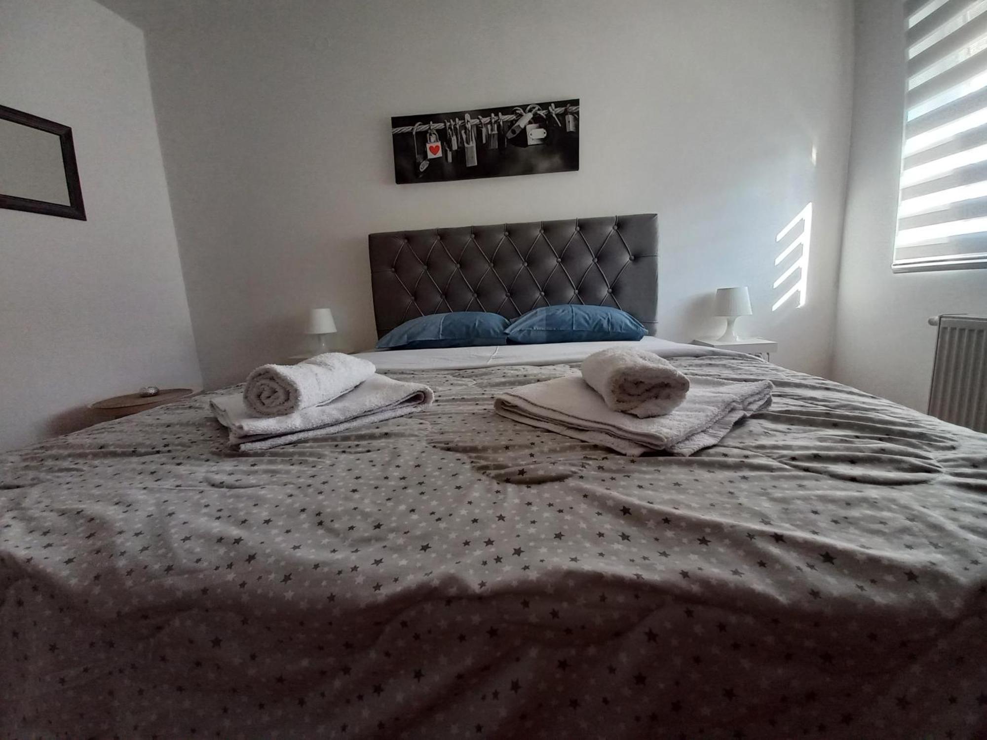 Beautifull Apartment Ni Exterior foto